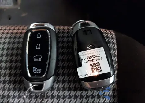 2021 Hyundai Kona Sel Plus z USA, uszkodzony, nr VIN KM8K6CAA8MU739661